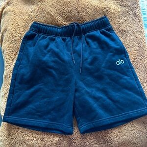 Alo Accolade Sweatshorts - worn once!